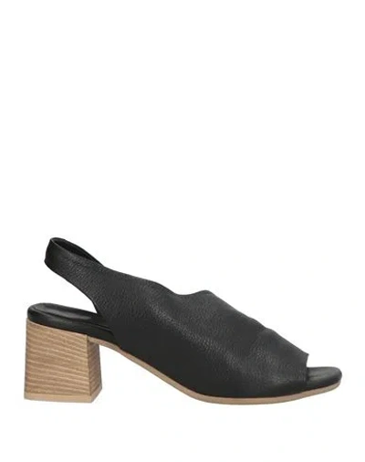 Bueno Woman Sandals Black Size 7 Leather