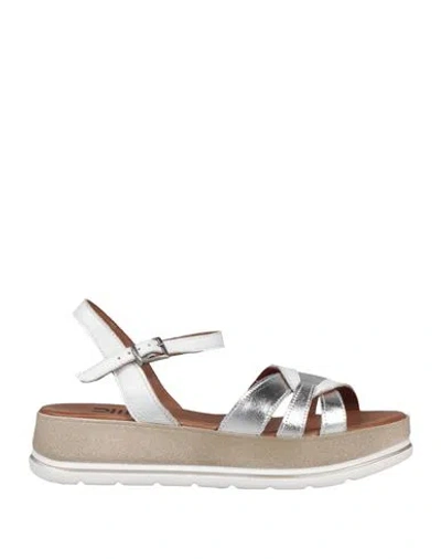 Bueno Woman Sandals White Size 7 Leather In Metallic