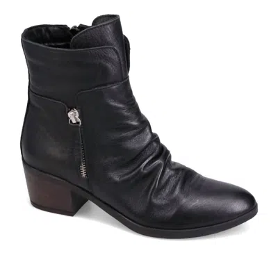 Bueno Women's Colbie Ankle Boots In Black