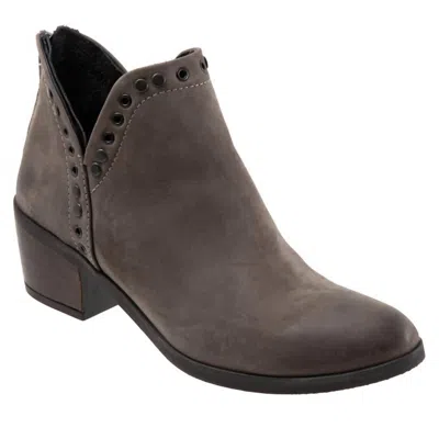 Bueno Women's Cora Nubuck Boot In Grey In Gray