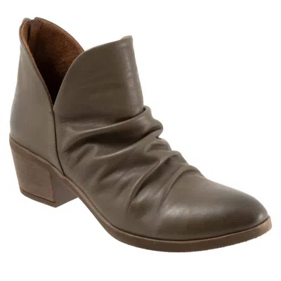 Bueno Women's Cori Shoes In Green Khaki In Multi