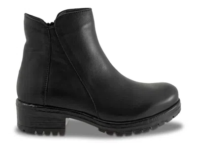 Bueno Women's Fae Bootie In Black