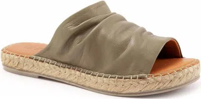 Bueno Women's Nice Sandal In Sage In Multi