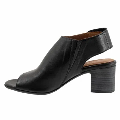 Bueno Women's Rachel Block Heel In Black In Multi