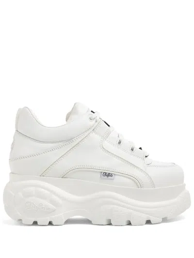 Buffalo 1339-14 2.0 Platform Sneaker In White, Women's At Urban Outfitters