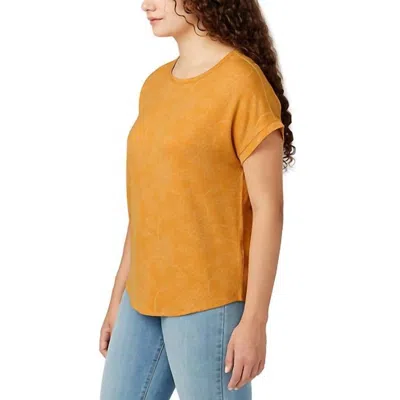 Buffalo David Bitton Crewneck Short Sleeve Top In Floral Outline In Yellow