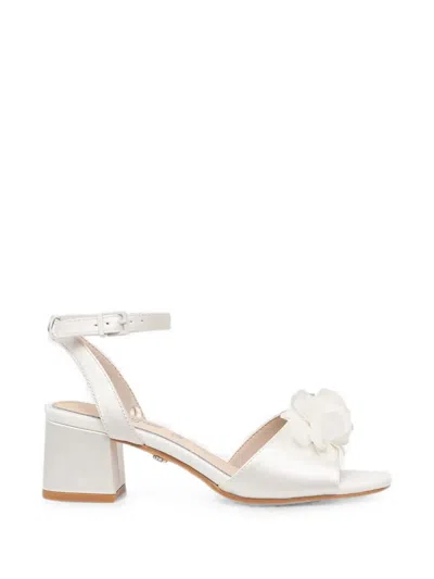 Buffalo Lucy Rose Buckle-fastening Heeled Sandals In White