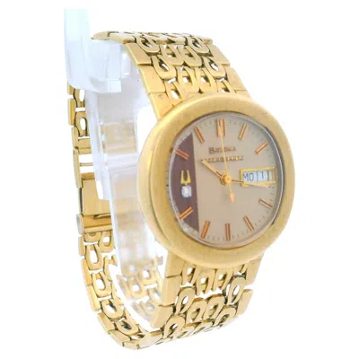 Pre-owned Bulova Accuquartz Day & Date Vintage 18k Yellow Gold Watch