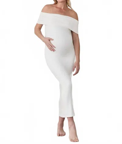 Bumpsuit Stretch Off-shoulder Maternity Dress In Ivory In White