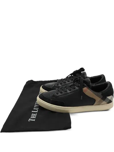 Pre-owned Burberry 1064386 Black