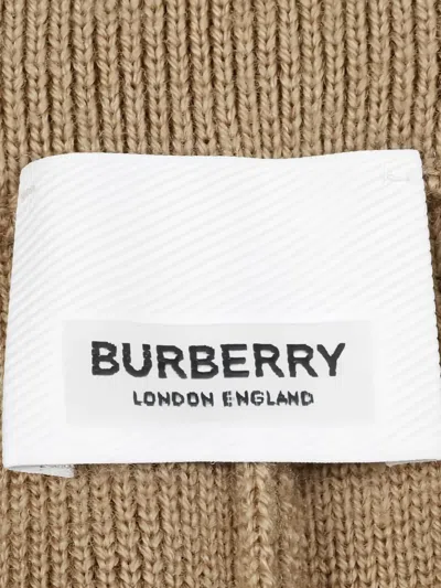 Pre-owned Burberry 2000s Striped Knit Shorts In Neutral
