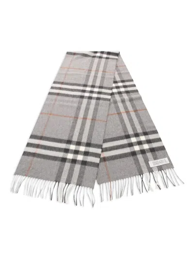 Pre-owned Burberry 2010s Checked Cashmere Scarf