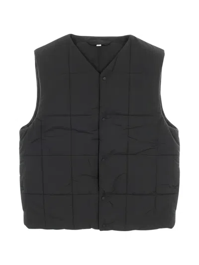 Pre-owned Burberry 2010s Nylon Down Vest In Black