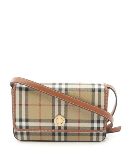 Pre-owned Burberry 2020s Check-print Shoulder Bag In 中性色