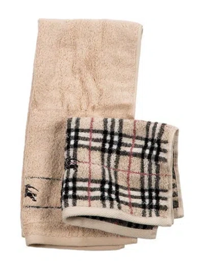 Pre-owned Burberry 2-piece Towel Set In Neutral