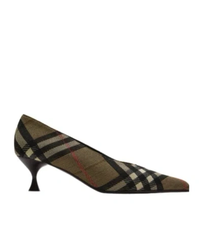 BURBERRY BURBERRY CHECKED PUMPS