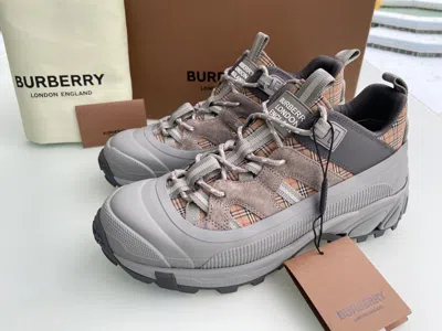 Pre-owned Burberry 8043864 Men's Arthur Check Gray Canvas/suede Sneakers 7 Us (40 Eu)