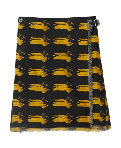 Burberry Animal-print Frayed-edge Straight Skirt In Pear Check