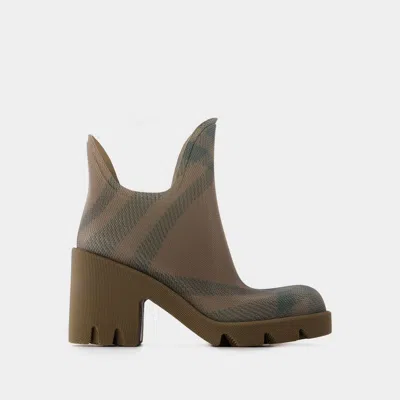 Burberry Chunky Heel Checkered Rubber Ankle Boots In Beige