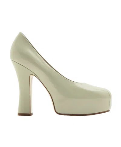 Burberry Arch 130mm Leather Pumps In Nude