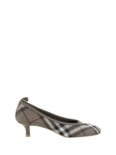 Burberry Women Archivio Check Pumps In Multicolour