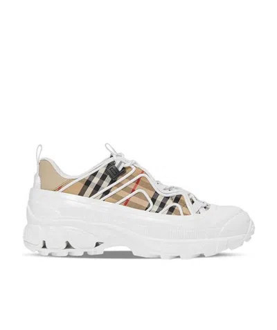 Burberry Arthur Checked Low-top Sneakers In White