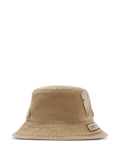 Burberry Badge Bucket Hat In Neutrals