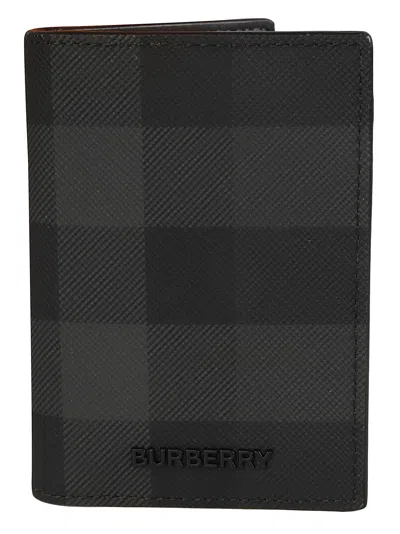 Burberry Bateman Wallet In Black