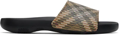 BURBERRY BEIGE & BLACK CHECK DIVE POOL SLIDES