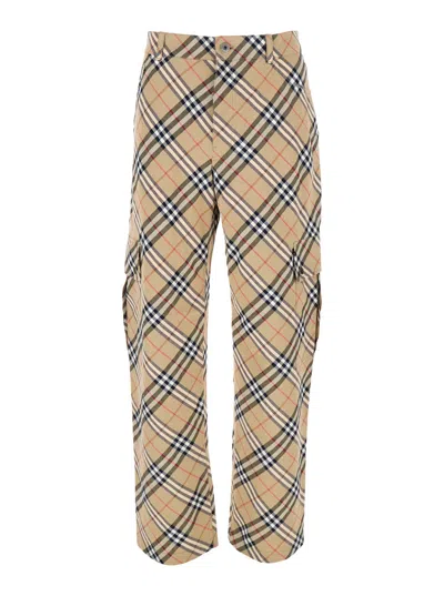 BURBERRY BURBERRY MEN BEIGE CARGO PANTS WITH VINTAGE CHECK MOTIF IN LINEN AND COTTON BLEND MAN