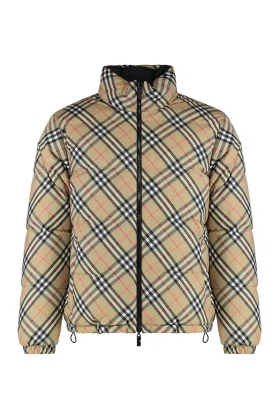 BURBERRY MEN BEIGE CHECK REVERSIBLE JACKET