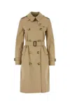 Burberry Women Beige Gabardine Heritage Chelsea Trench Coat In Beige