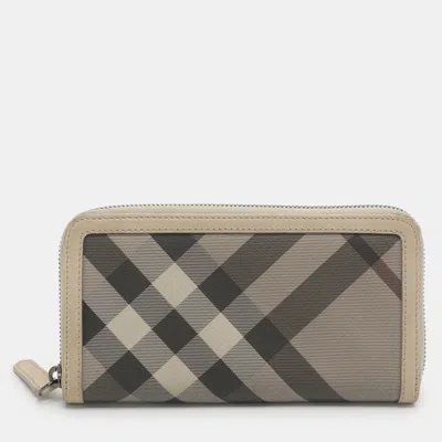 Pre-owned Burberry Beige Smoke Checked Pvc And Leather Zip Around Wallet In Sand