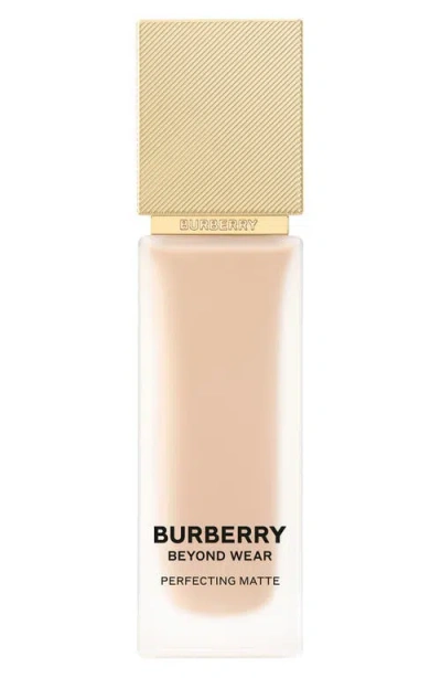 Burberry Beyond Wear Perfecting Matte Foundation In 30 Light Cool