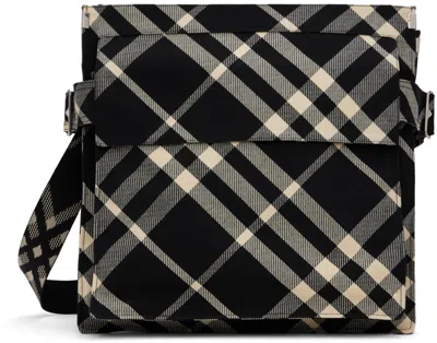 Burberry Black & Off-white Medium Trench Tote In Black/calico