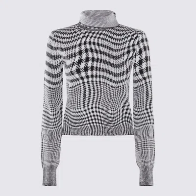 Burberry Black And White Wool Blend Pied-de-poule Sweater In Monochrome Ip Pttn
