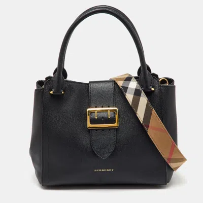 Pre-owned Burberry Black Grained Leather Medium Buckle Tote