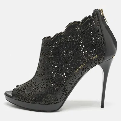 Pre-owned Burberry Black Laser Cut Leather Caythorpe Ankle Booties Size 39