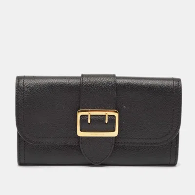 Pre-owned Burberry Black Leather Buckle Continental Wallet