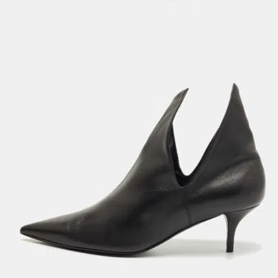 Pre-owned Burberry Black Leather Essendon Pumps Size 37.5