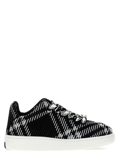 BURBERRY BLACK ROUND TOE SNEAKERS