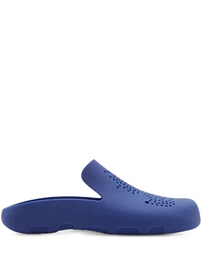 Burberry Stingray Rubber Perforated Clogs In Blue