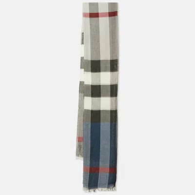 Pre-owned Burberry Blue/grey Checked Raw Edge Scarf