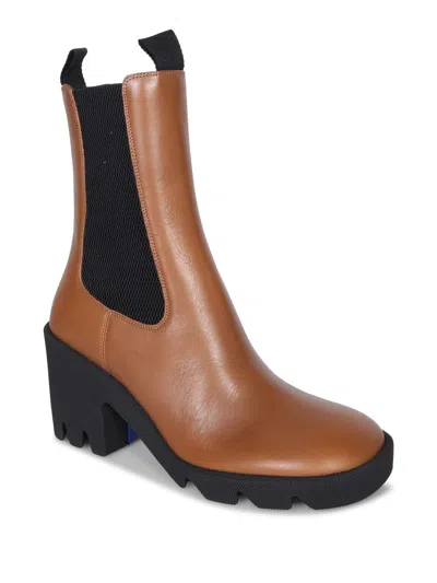 Burberry Boots In Brown