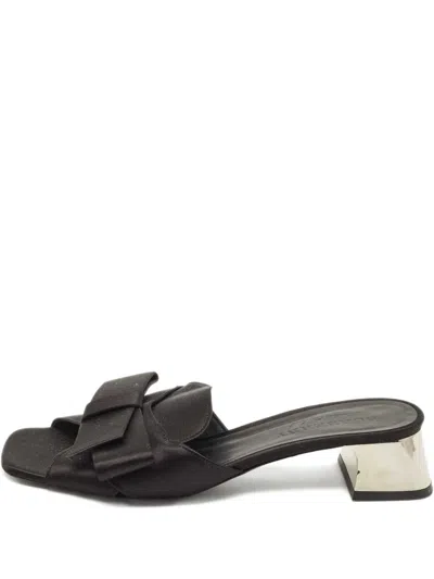 Pre-owned Burberry Bow-detail Sandals In Black