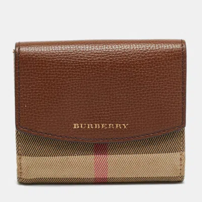 Pre-owned Burberry Brown/beige House Check Fabric And Leather Luna Compact Wallet