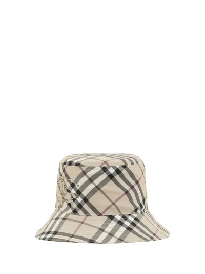 BURBERRY BUCKET HAT