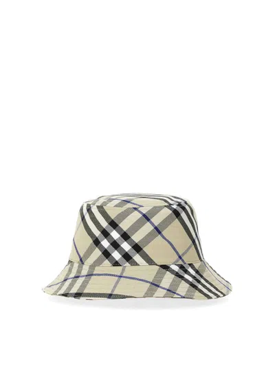 BURBERRY BUCKET HAT