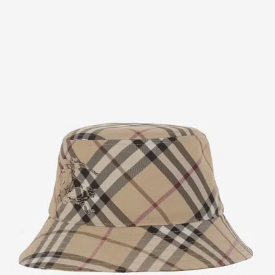 BURBERRY BUCKET HAT WITH CHECK PATTERN
