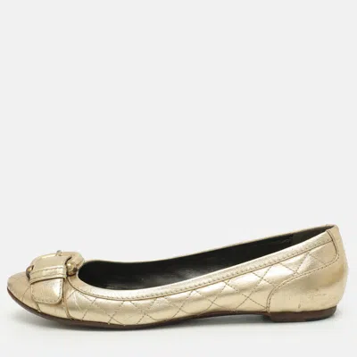 Pre-owned Burberry Buckle Embellished Size 38.5 Gold Leather Ballet Flats